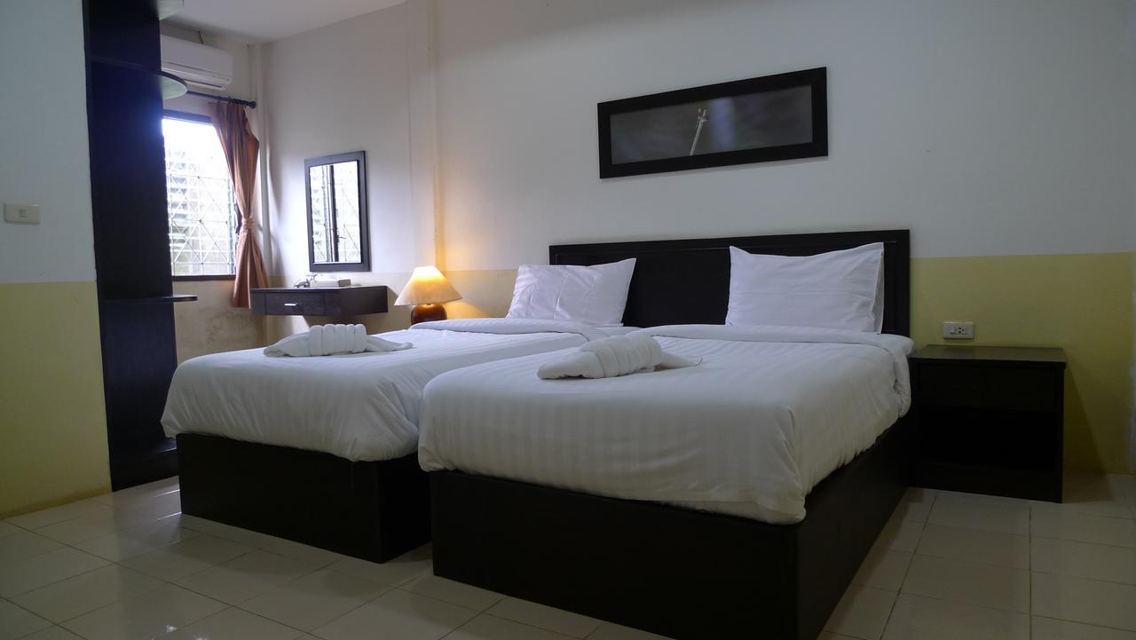 Bangtao Kanita House Банг Тао Бийч Екстериор снимка