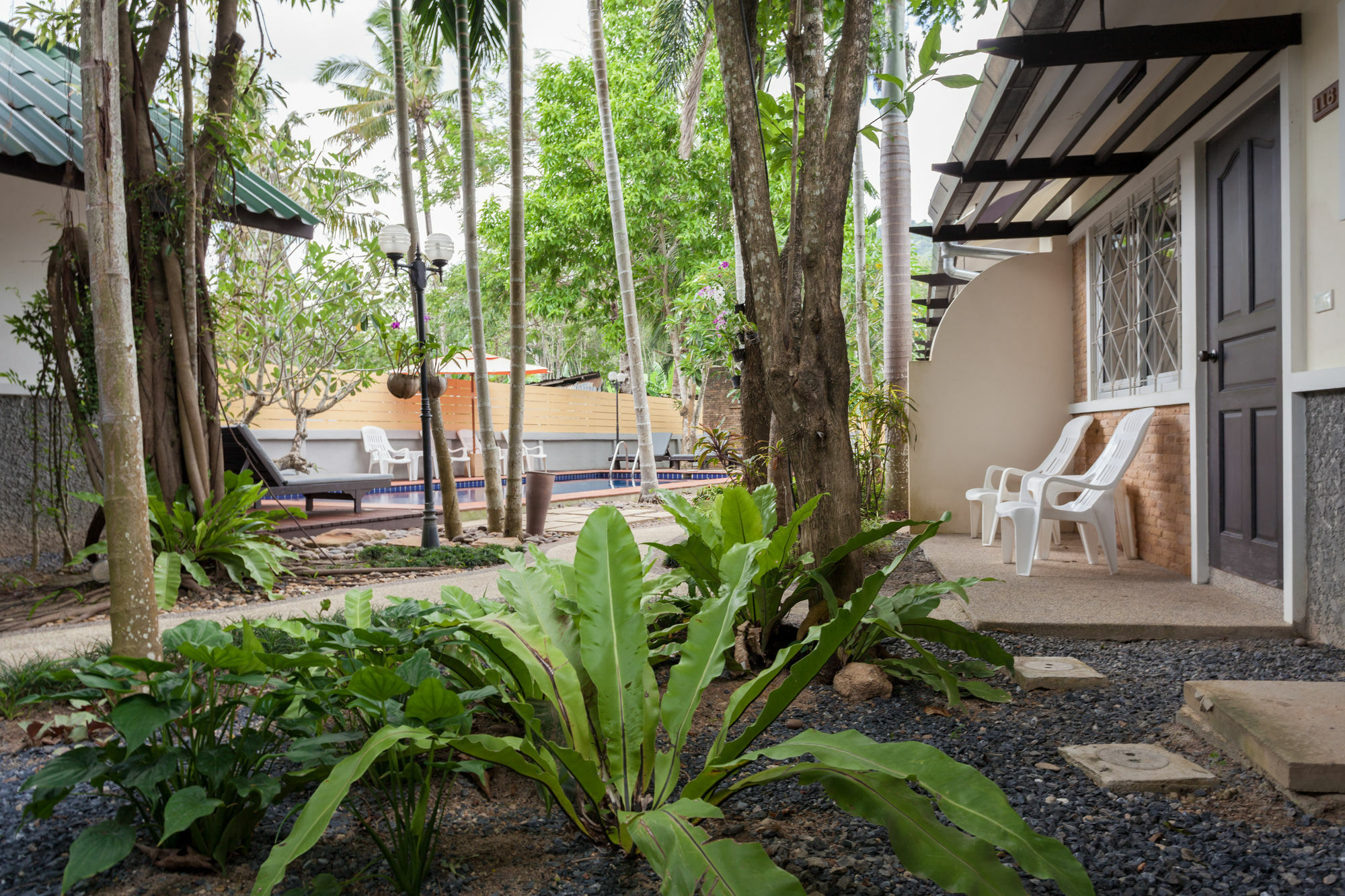 Bangtao Kanita House Банг Тао Бийч Екстериор снимка